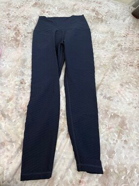 Born Primitive navy paragon Textured High-Waist Leggings